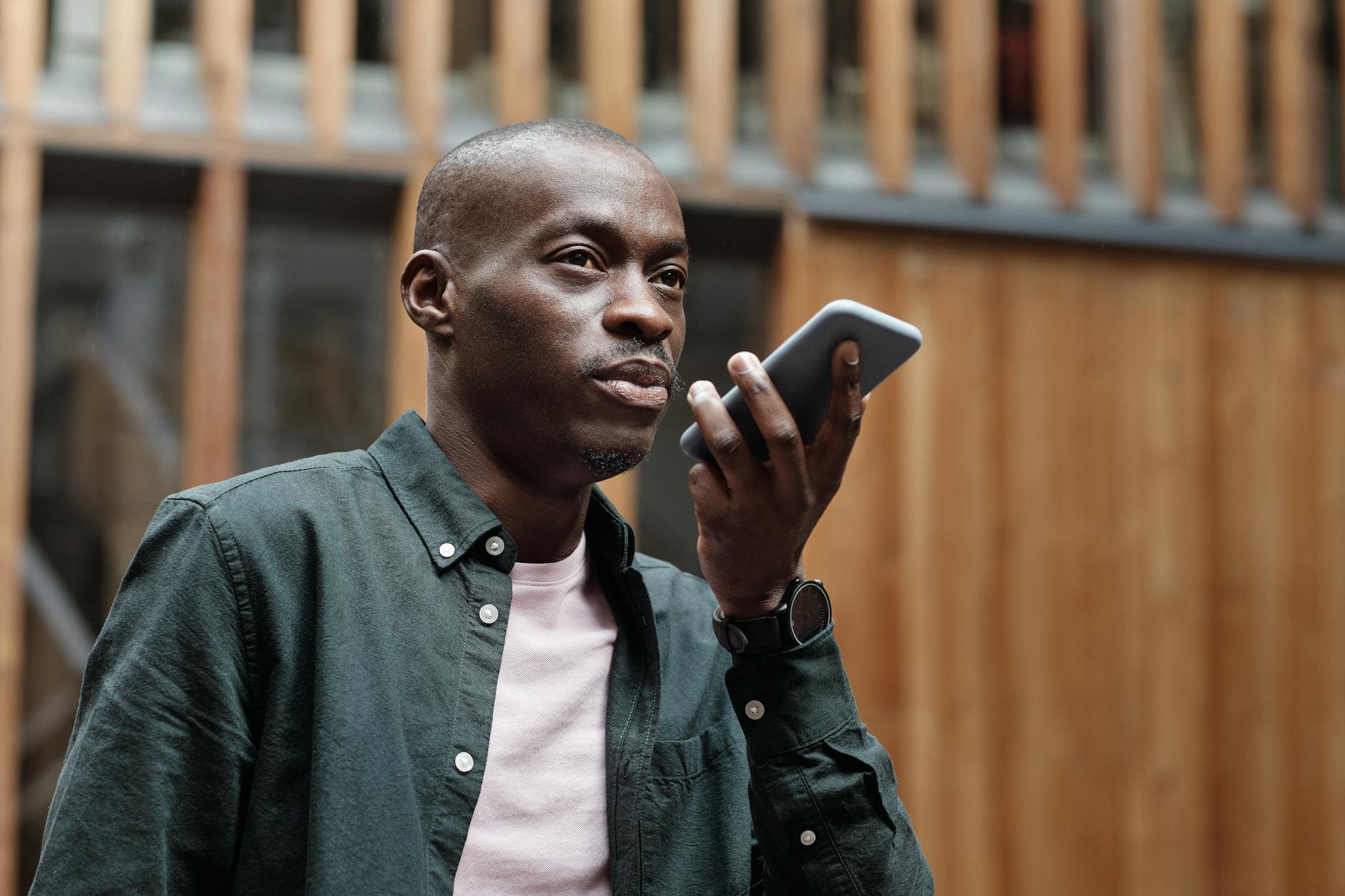 AI Voice Generator - Преобразование текста в речь на платформе AI Voice