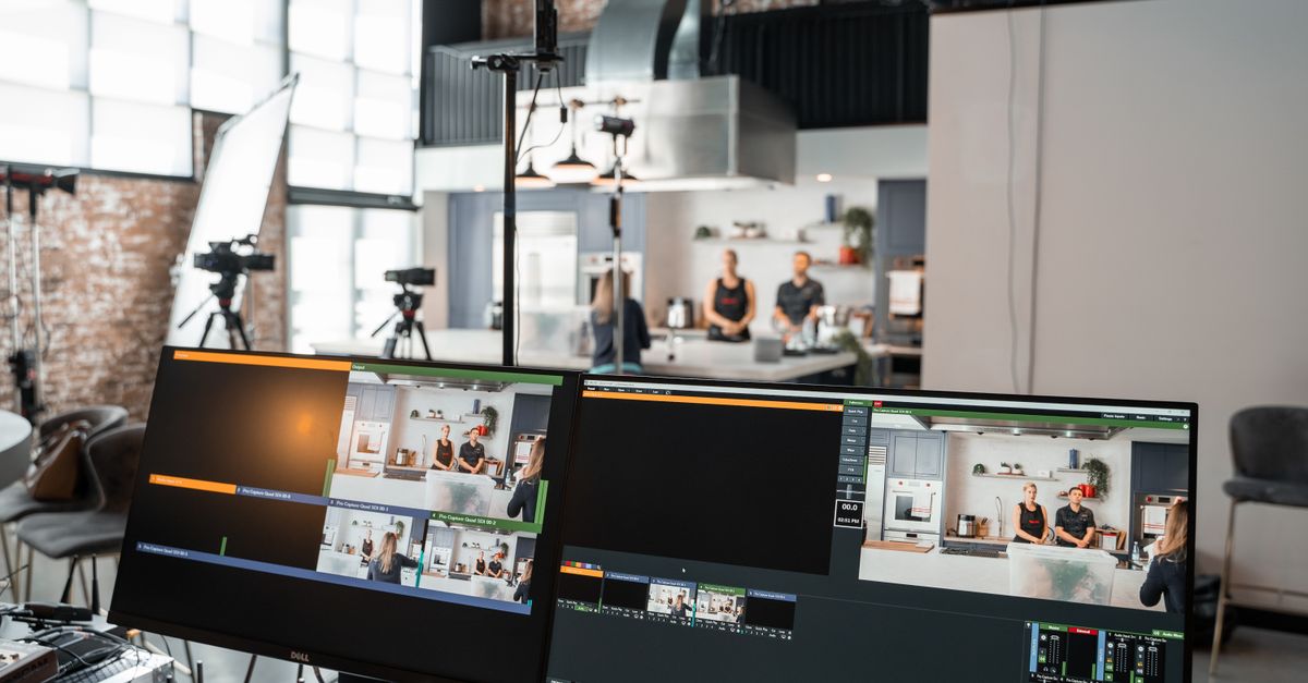 The Best AI Video Generator in 2026: Veo 3.1 vs Kling 3.0 vs Seedance 2.0 vs Runway