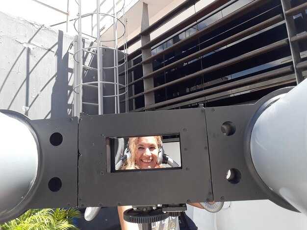 Maintain Motion Continuity: Apply Keyframes and Motion Tracking to Avoid Jumps